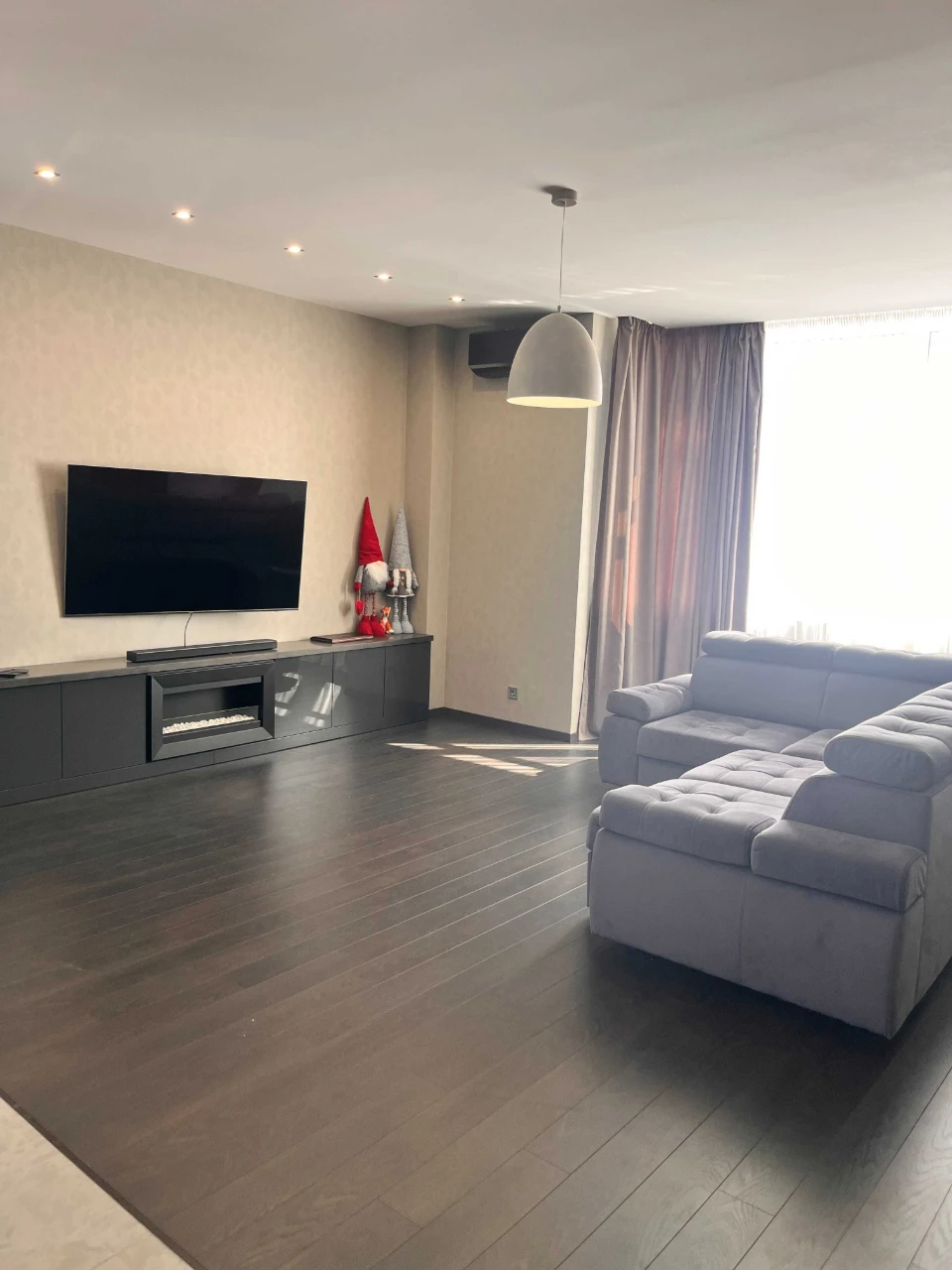 3-кімнатна дворівнева квартира, видова, 138 м²