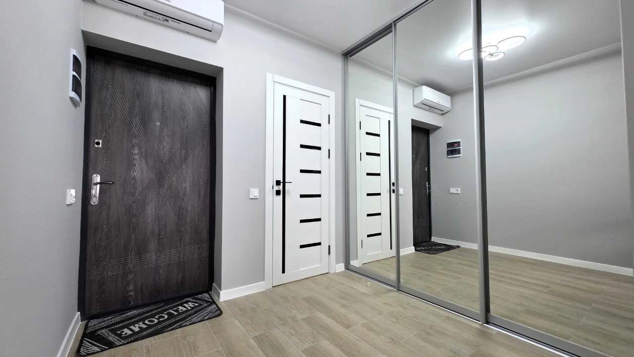Продаж 1к квартири 42 м2 біля Центрального парку | вул. Виго