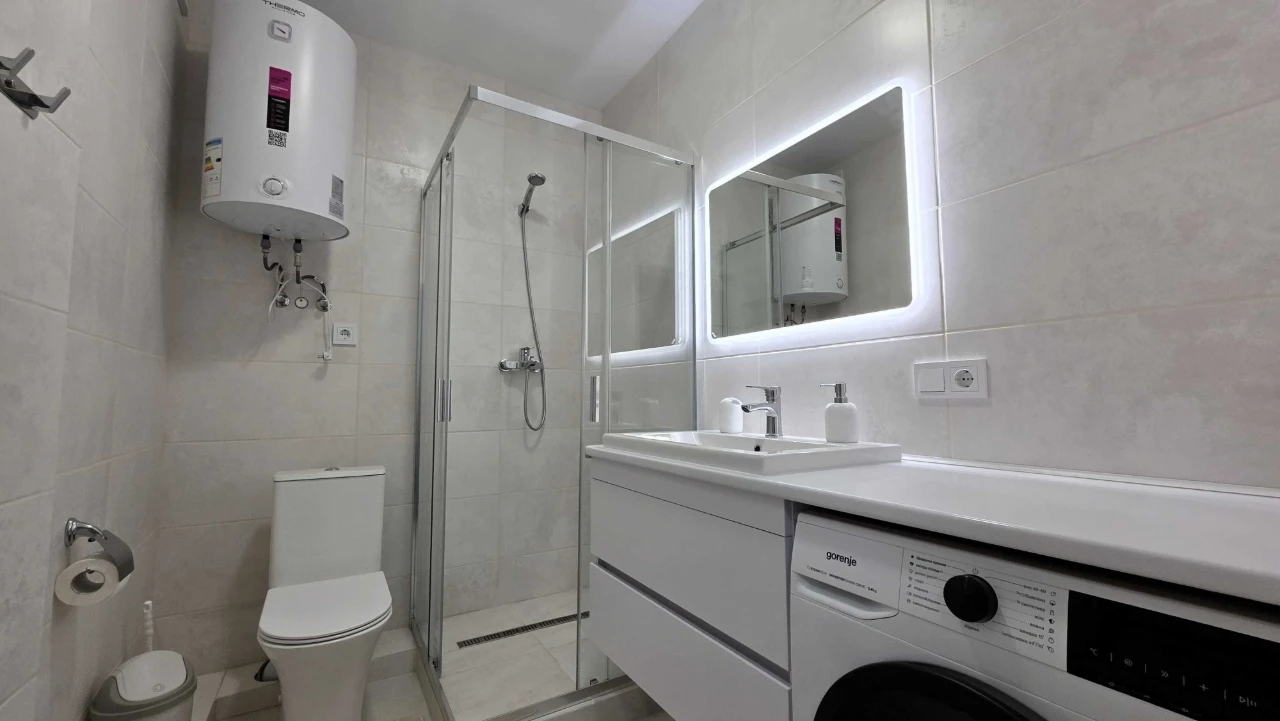 Продаж 1к квартири 42 м2 біля Центрального парку | вул. Виго