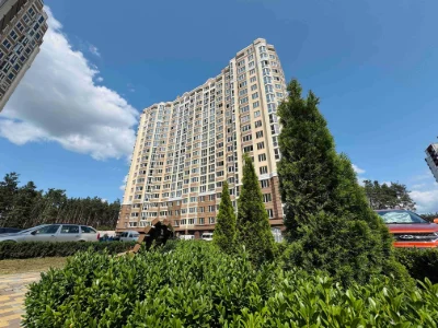 Cozy 2-room apartment in a completed residential complex. 7 km from Kyiv. Forest nearby. Waterfront