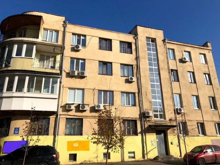 D1M I will sell a 3-room apartment in the very center of Ne Za Vsi kosh
