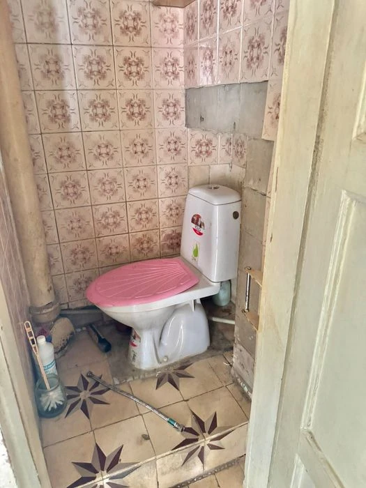 D1M I will sell a 3-room apartment in the very center of Ne Za Vsi kosh