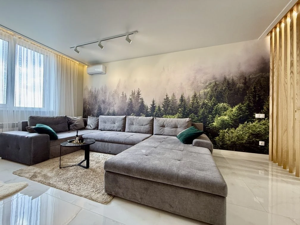 For Sale: 3-bedroom apartment in a beautiful renovation! Irpin, Stelmakh Park