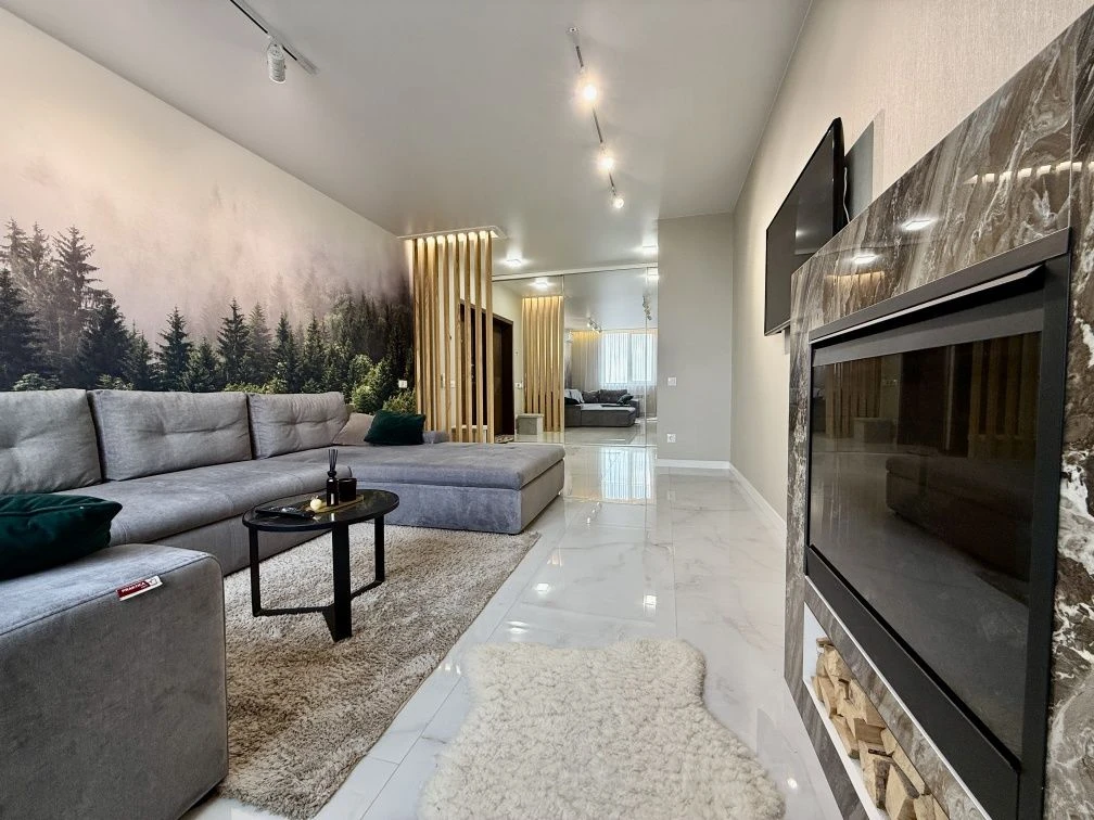 For Sale: 3-bedroom apartment in a beautiful renovation! Irpin, Stelmakh Park
