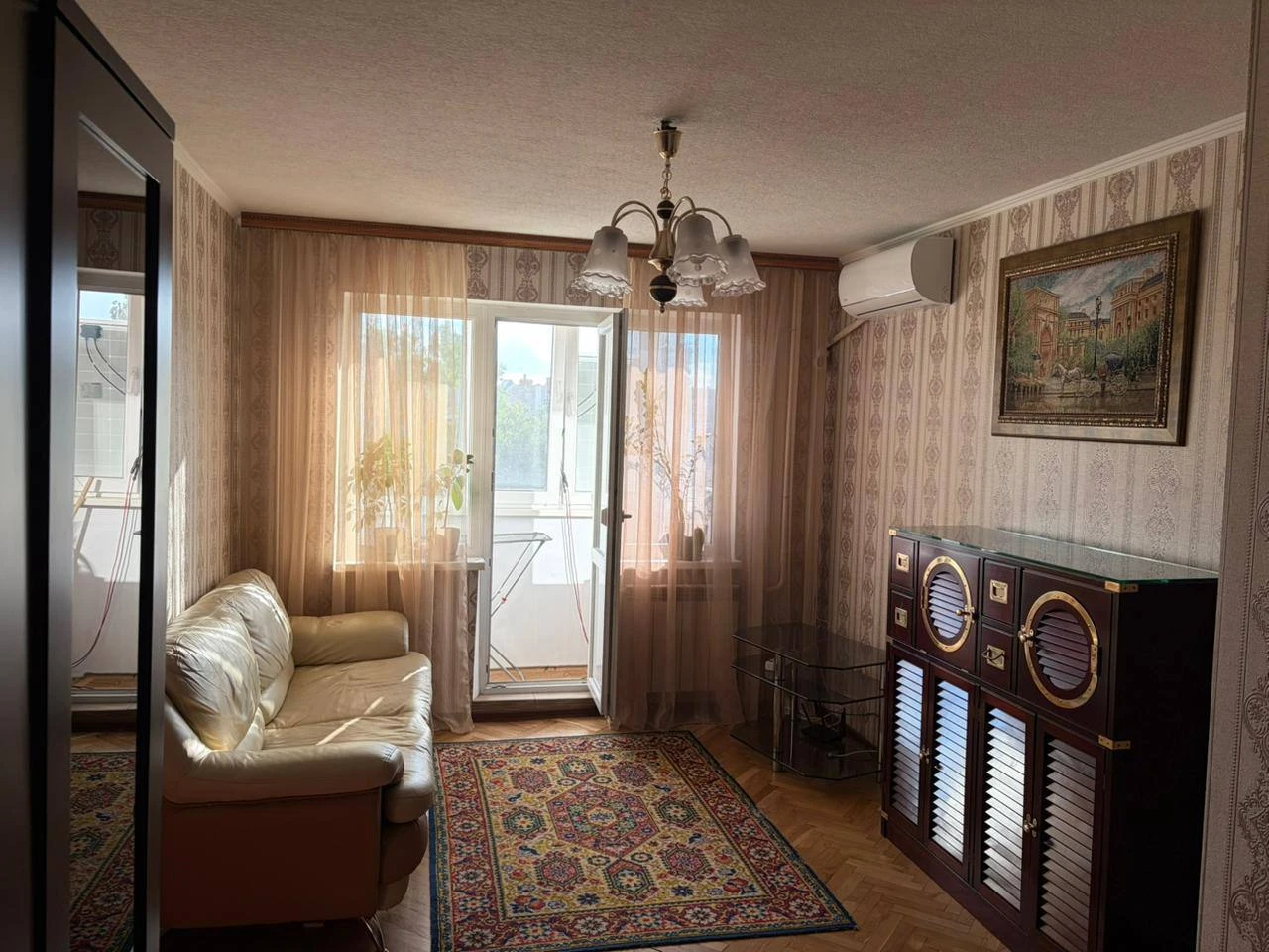 Apartment for sale on Hawrylyshyna Bohdana St. (Vasilevska Vanda)