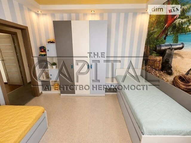 Sale of 2-room apartment 72 sq. m. on Anatoliy Petritskoho St. 23