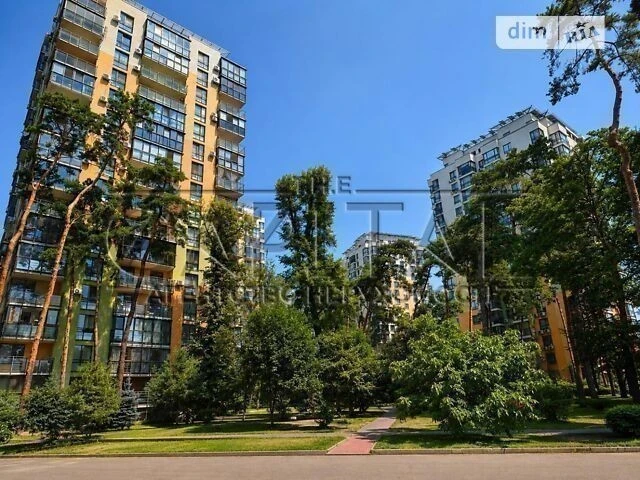 Sale of 2-room apartment 72 sq. m. on Anatoliy Petritskoho St. 23