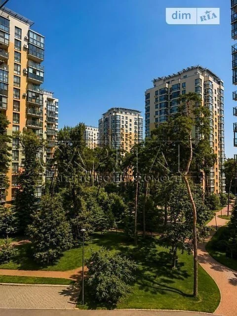 Sale of 2-room apartment 72 sq. m. on Anatoliy Petritskoho St. 23