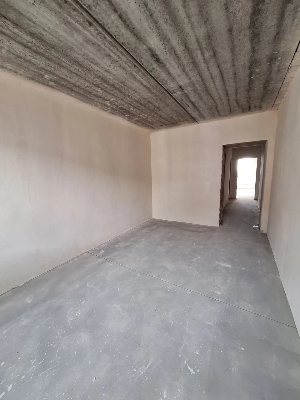 For Sale: Spacious 2-bedroom apartment! Irpin, city center! yeOsel TACK