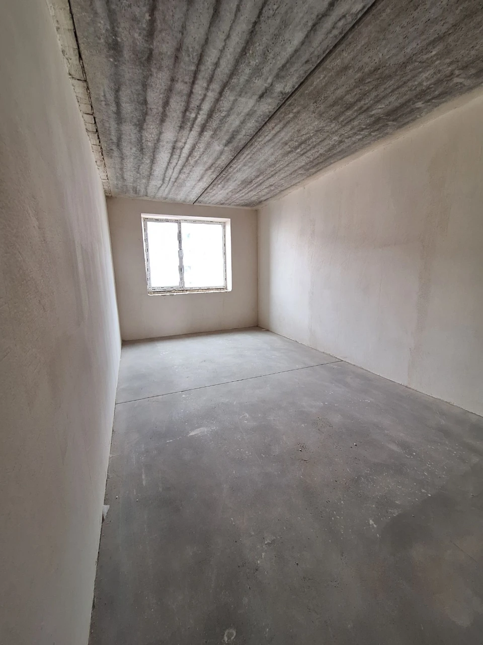 For Sale: Spacious 2-bedroom apartment! Irpin, city center! yeOsel TACK