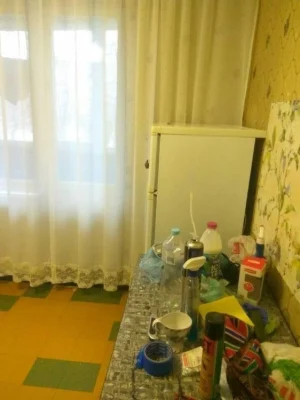 Продам 1 кімн. кв-ру., Лісовий масив, вул. Мілютенка 42, (42