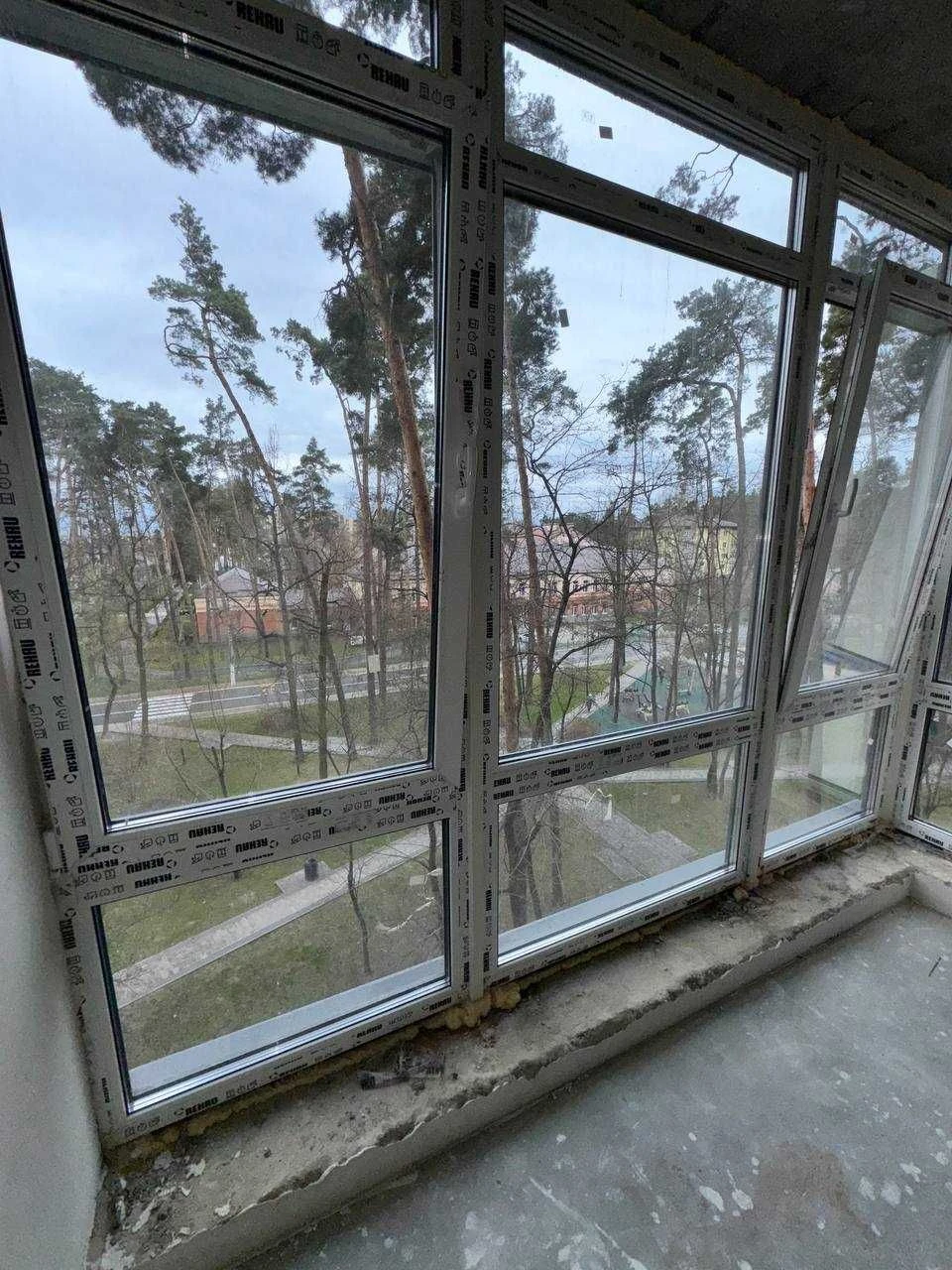 Двокімнатна квартира з видом на парк з 2-ма ваннами в ЖК