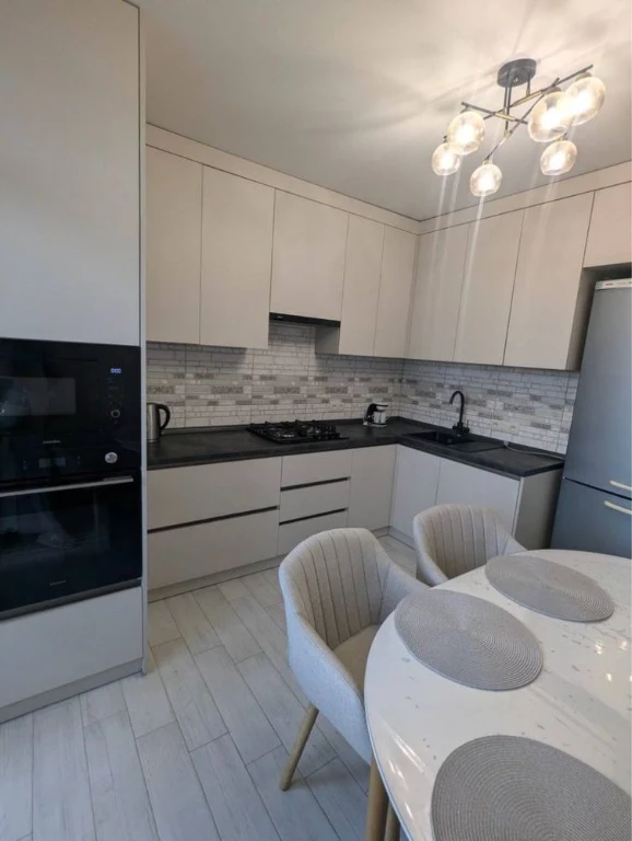 Fully renovated two-room apartment for sale in Irpin