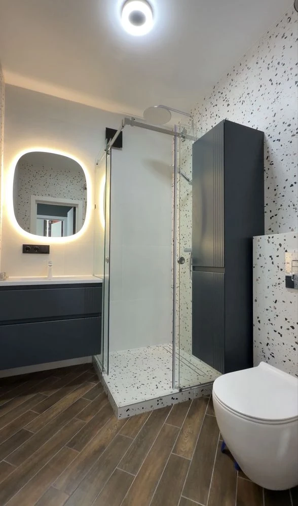Sale of a spacious one-bedroom apartment with designer renovation
