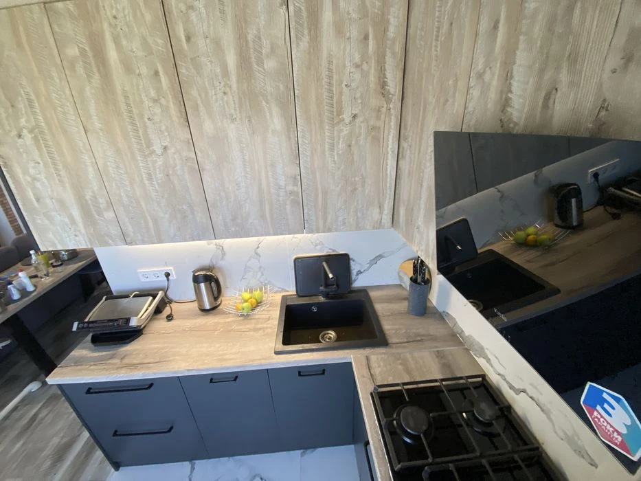 Продам 3-х кімтатну квартиру Космос Ситова 13