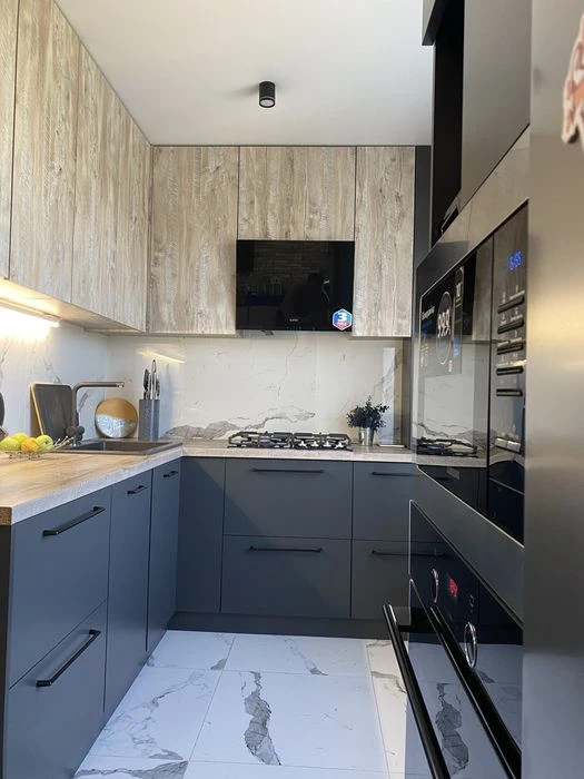 Продам 3-х кімтатну квартиру Космос Ситова 13