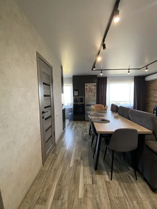 Продам 3-х кімтатну квартиру Космос Ситова 13