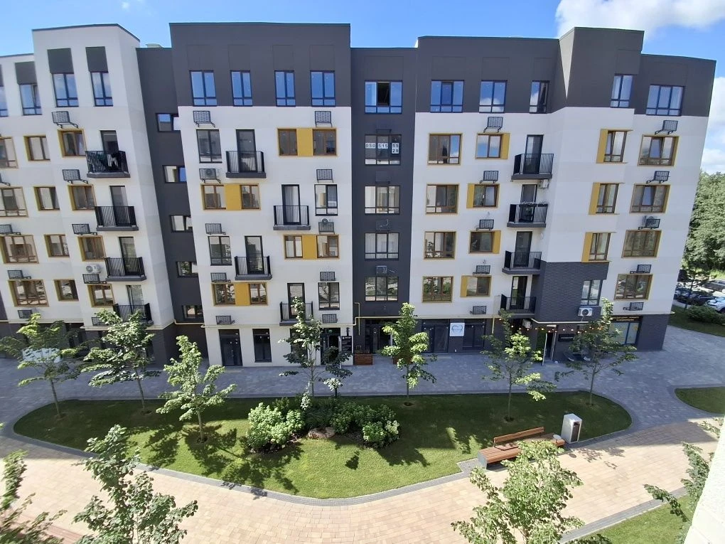 Apartment in the "Molodist" residential complex with 60% renovation