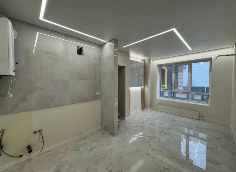 1-room apartment with renovation in the ЖК Молодість complex. Designer renovation. Available for sale, House.