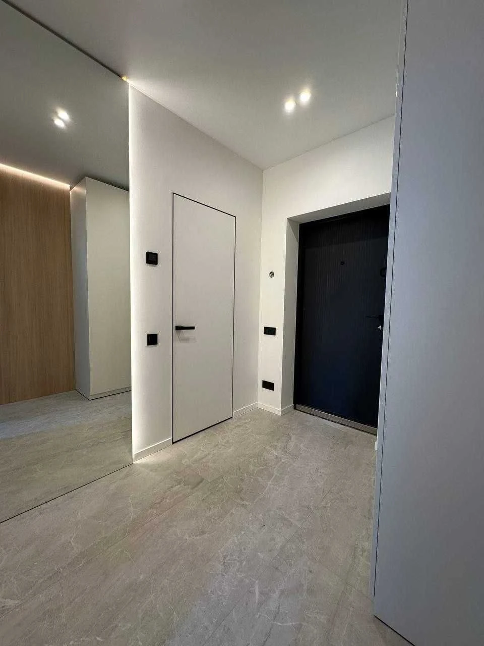 Тераса. ЖК «Центральний». 1-кімнатна квартира, 47 м². Без комісії.