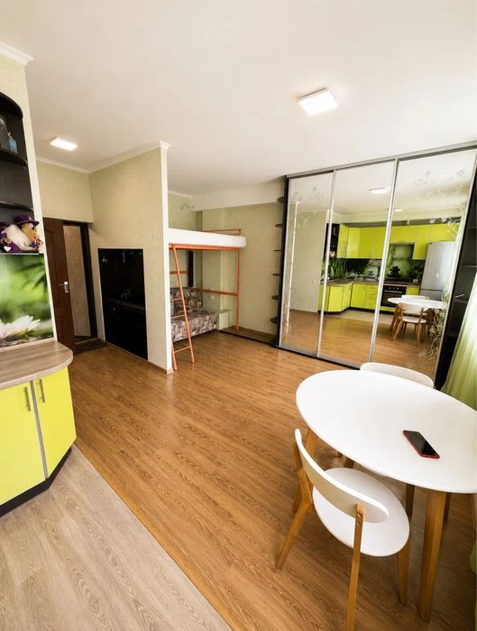 Spacious and cozy 1-room studio apartment in a gated community