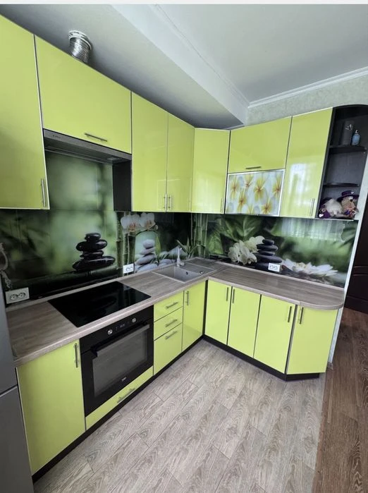 Spacious and cozy 1-room studio apartment in a gated community
