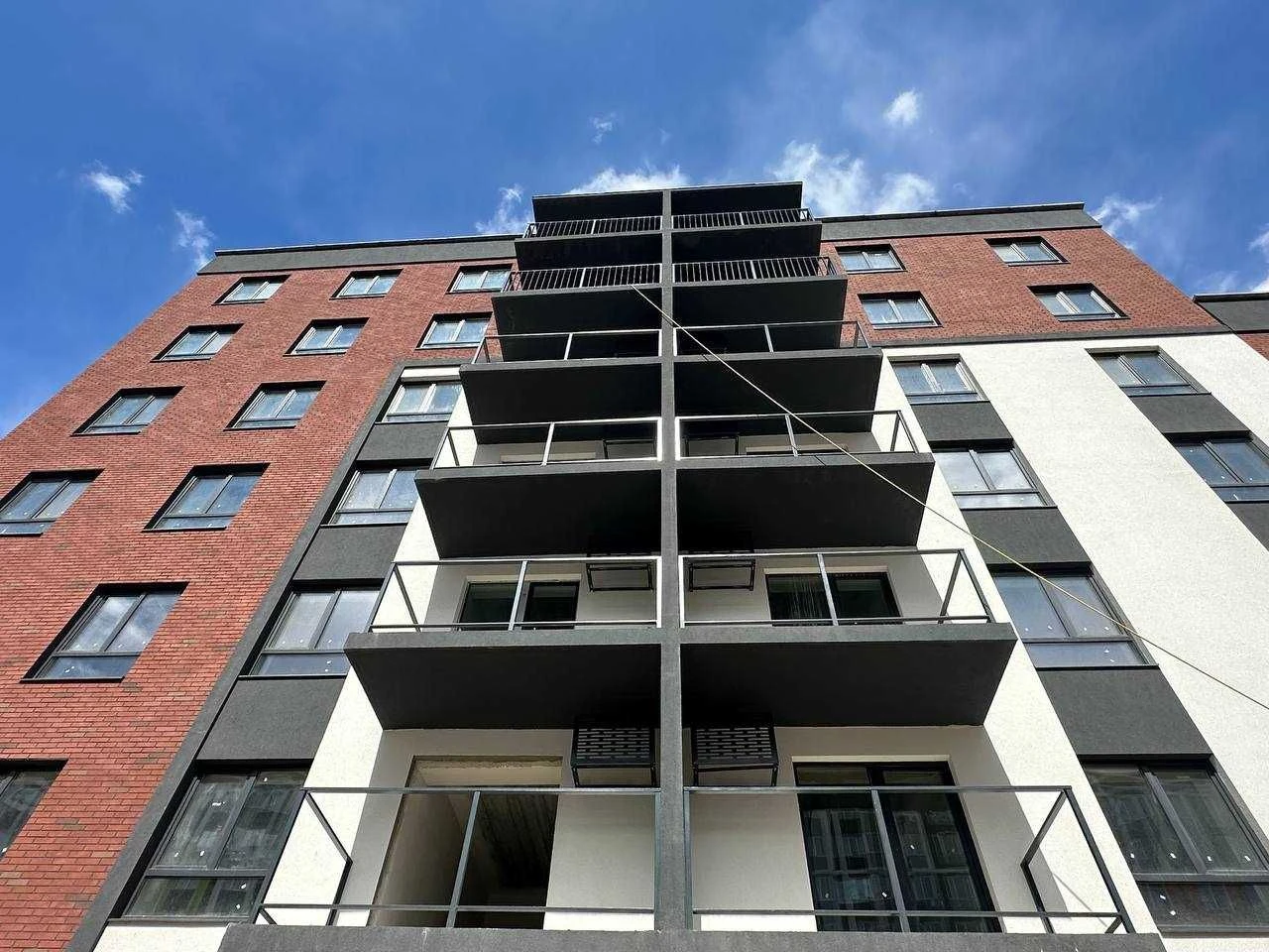 1-room apartment, studio kitchen, balcony, gas, 37 sq m, Burgundiya 3, in