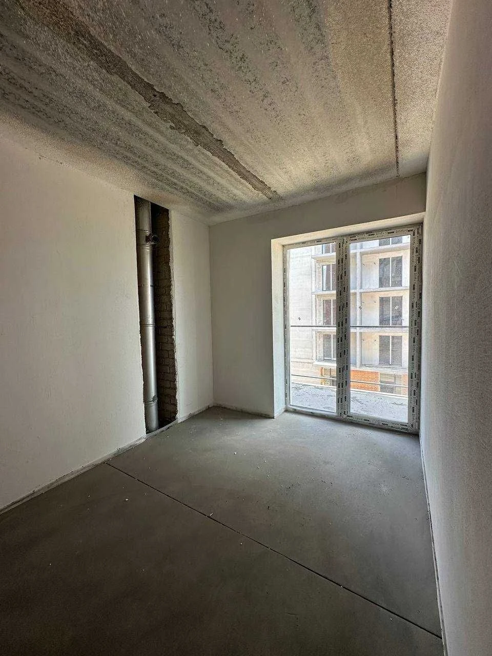 1-room apartment, studio kitchen, balcony, gas, 37 sq m, Burgundiya 3, in