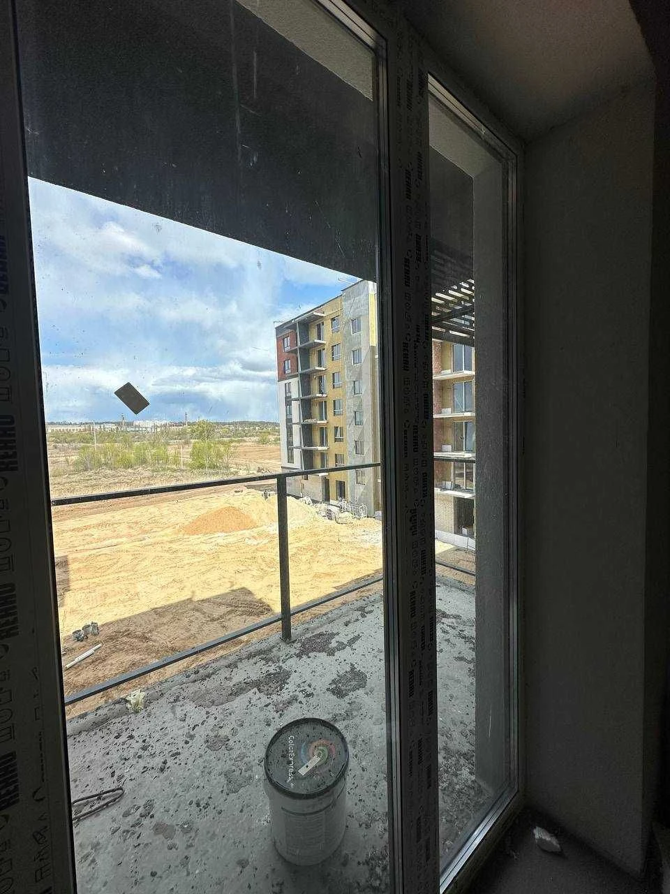 1-room apartment, studio kitchen, balcony, gas, 37 sq m, Burgundiya 3, in