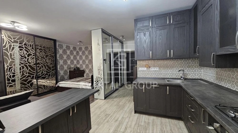 Spacious 1-bedroom apartment in residential complex "Suvorov Central Park"