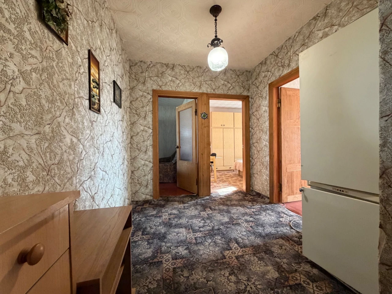 Продається 3-кімнатна квартира в центрі міста, вул. Соборна 107