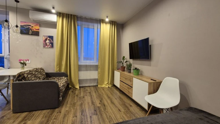 Apartment for sale with storage room. Individual gas heating. Minimum tax 2%.