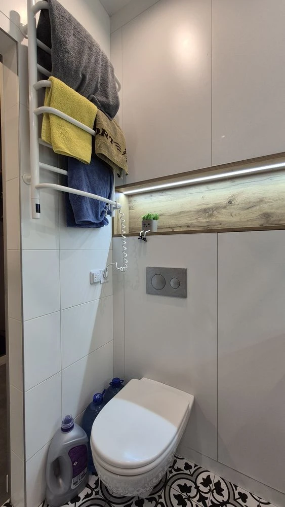 Apartment for sale with storage room. Individual gas heating. Minimum tax 2%.