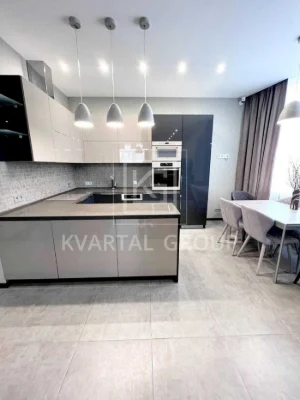 Продаж видової 3к квартири 138 м2 ОСОБИСТЕ ПВРКОМІСЦЕ! Держ