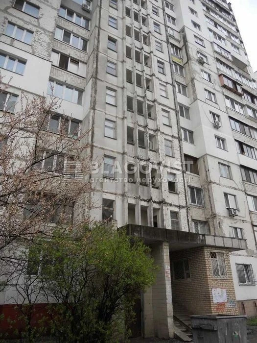 3-room apartment for sale on Vaclav Havel Boulevard (Lepse Ivana 36v without