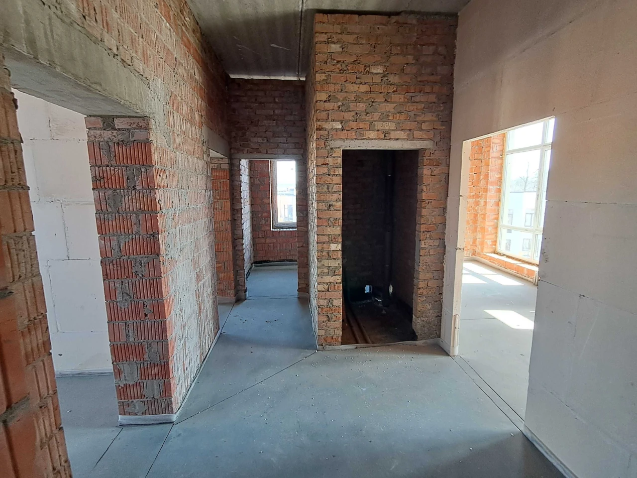 Selling 2-bedroom loft apartment, 65m2 with a terrace
