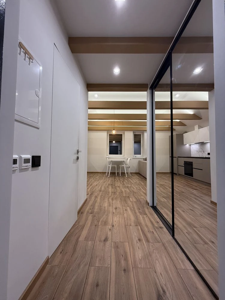 No commission! After renovation! 37 sq m, 2% paperwork! Certificate
