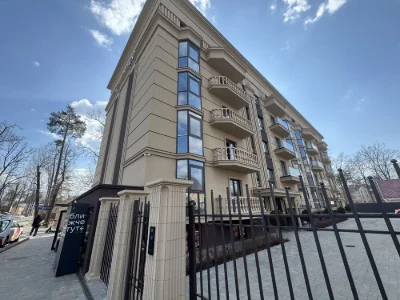 Ирпень, Двухкомнатная квартира с дизайнерским ремонтом!
