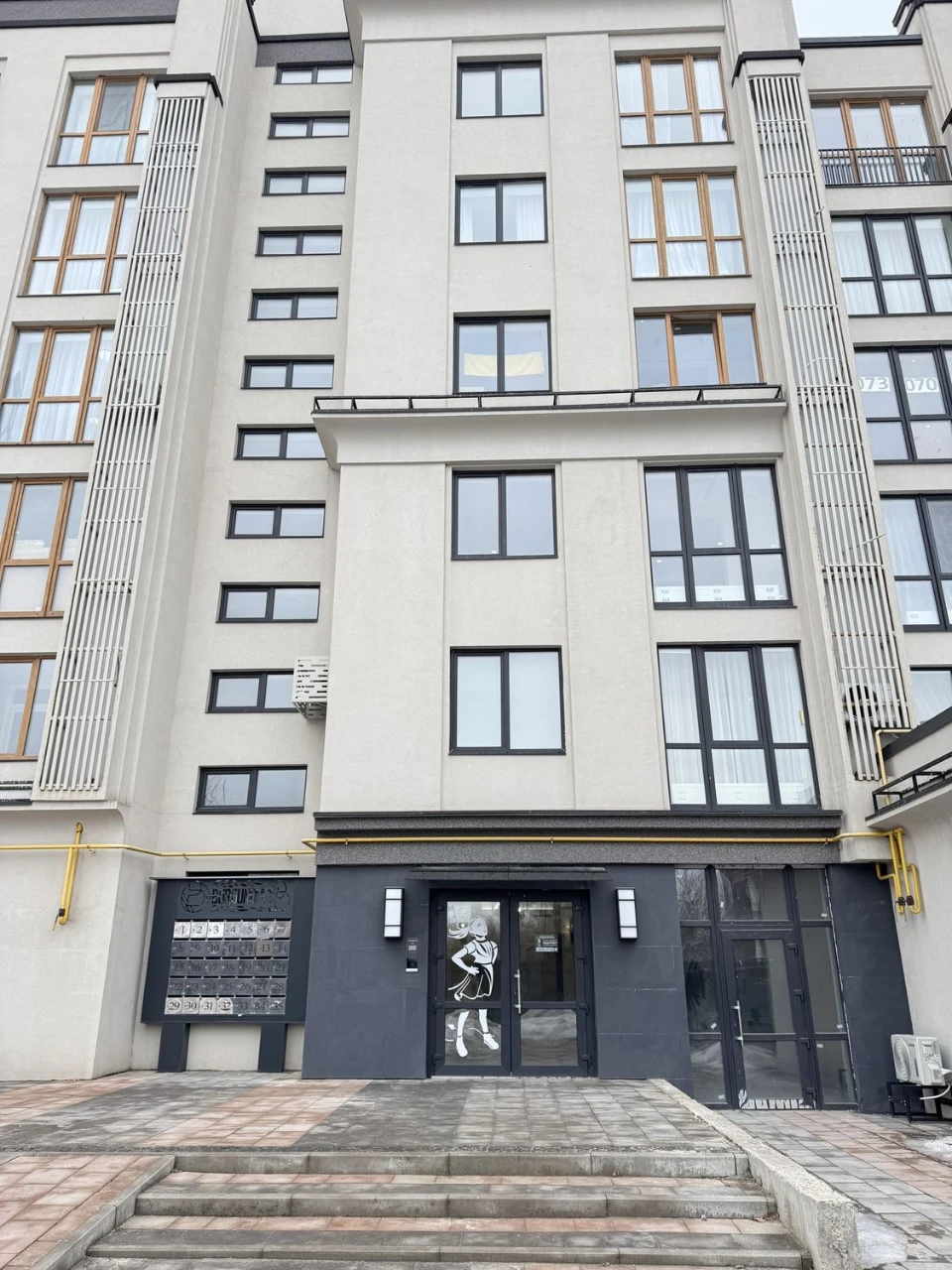Sale of a 1-bedroom apartment with a large kitchen-studio in Irpin