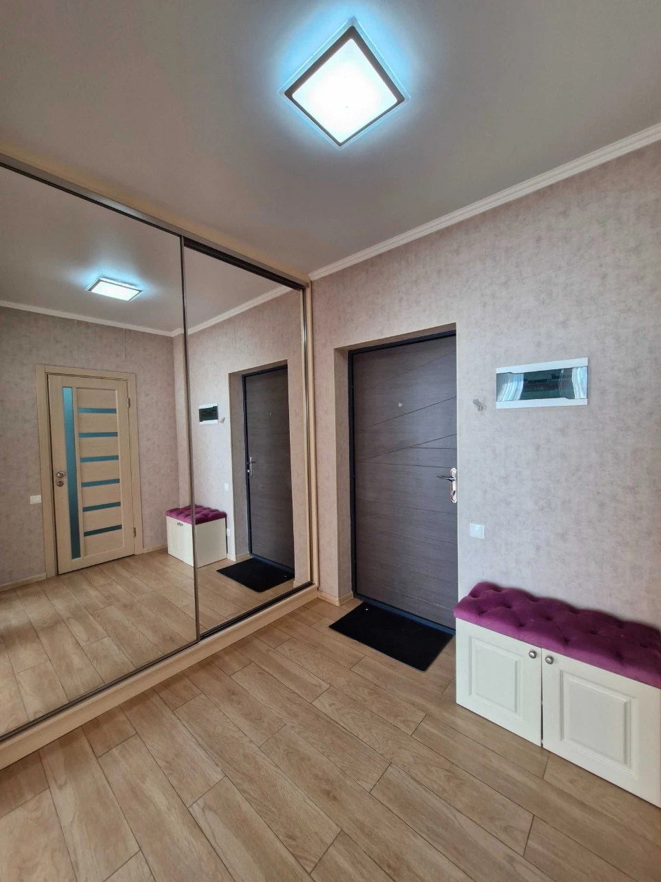Nice 1-room apartment near Central Park.