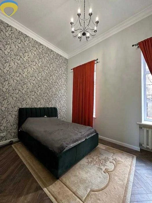 В продаже 3-комнатная квартира в историческом Центре| Б