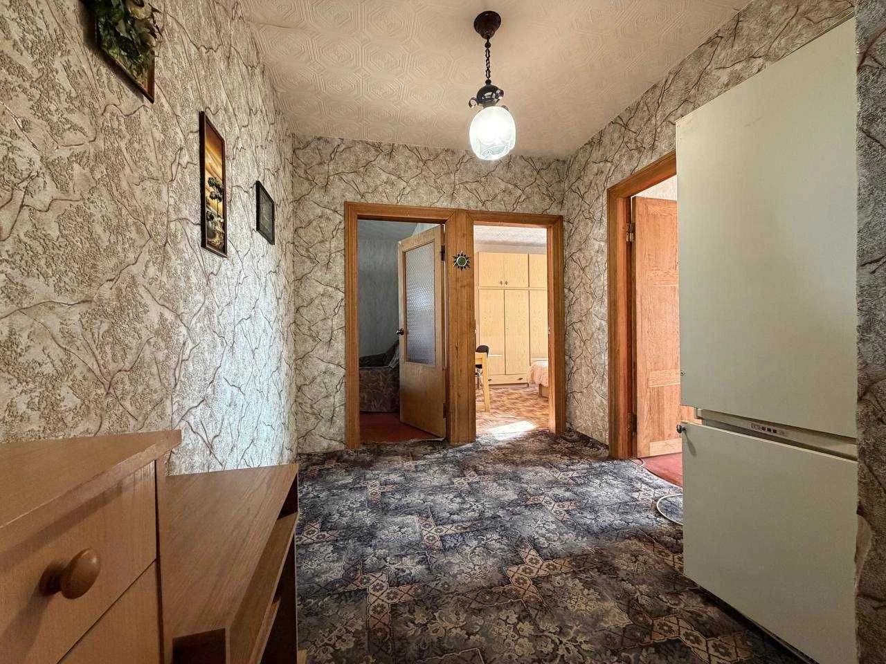 3 room apartment renovated in the city center, address: Soborna Street 107