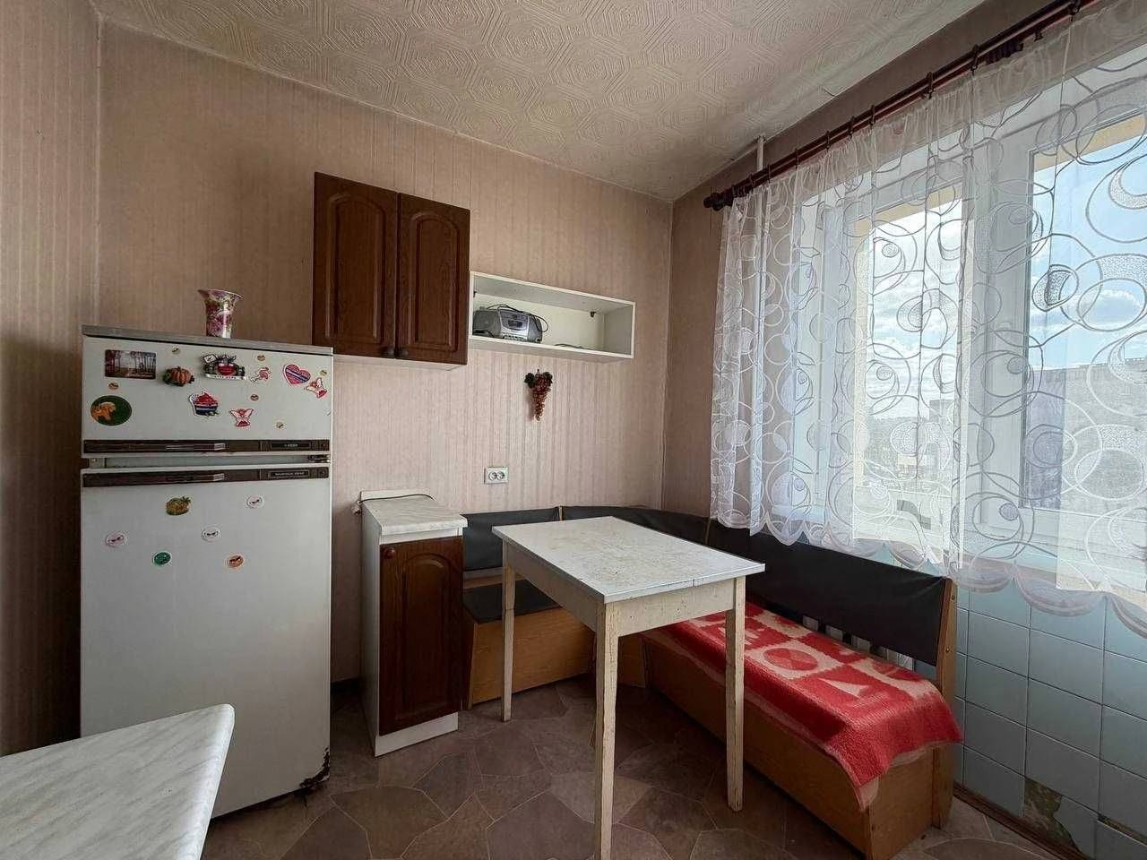 3 room apartment renovated in the city center, address: Soborna Street 107