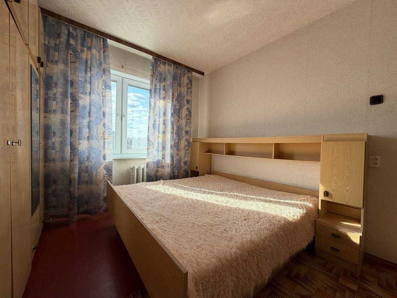 3 room apartment renovated in the city center, address: Soborna Street 107