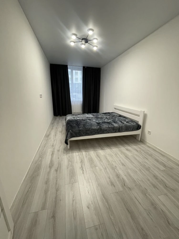 New renovated 2-room apartment in Central Park!