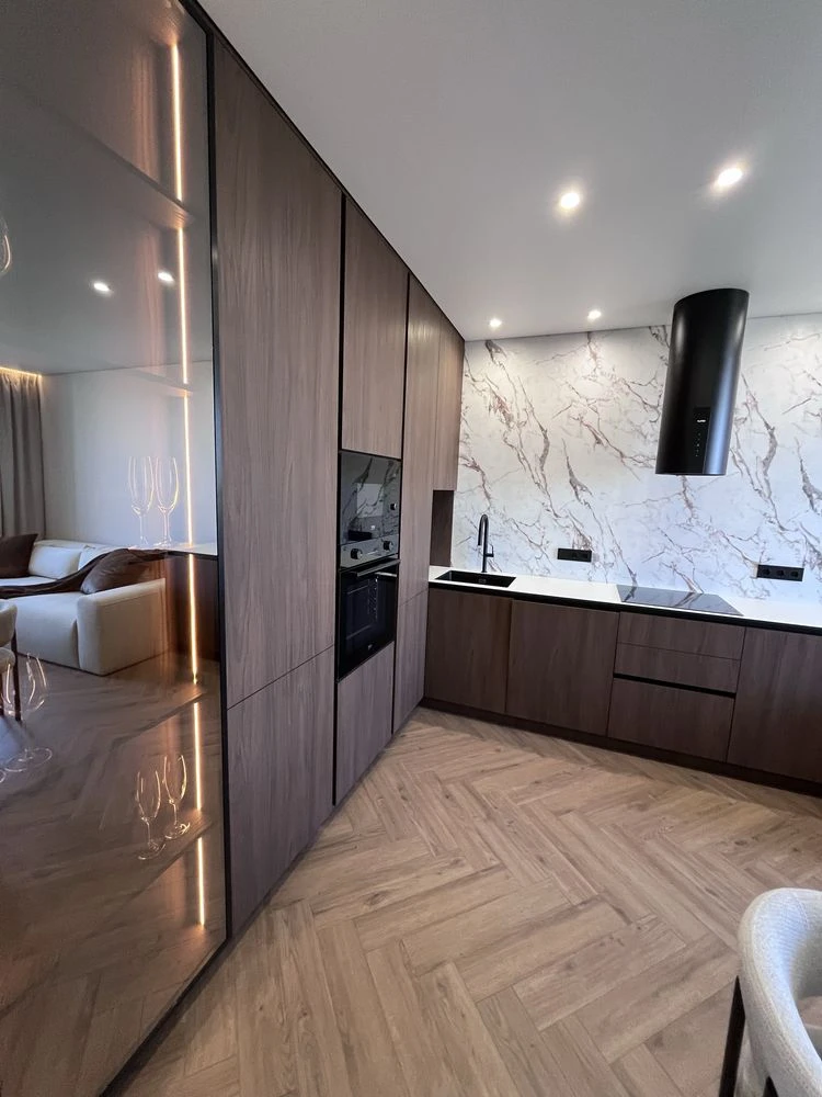 3-кімнатна квартира 79,6 м² з  ремонтом, вид на Центральний