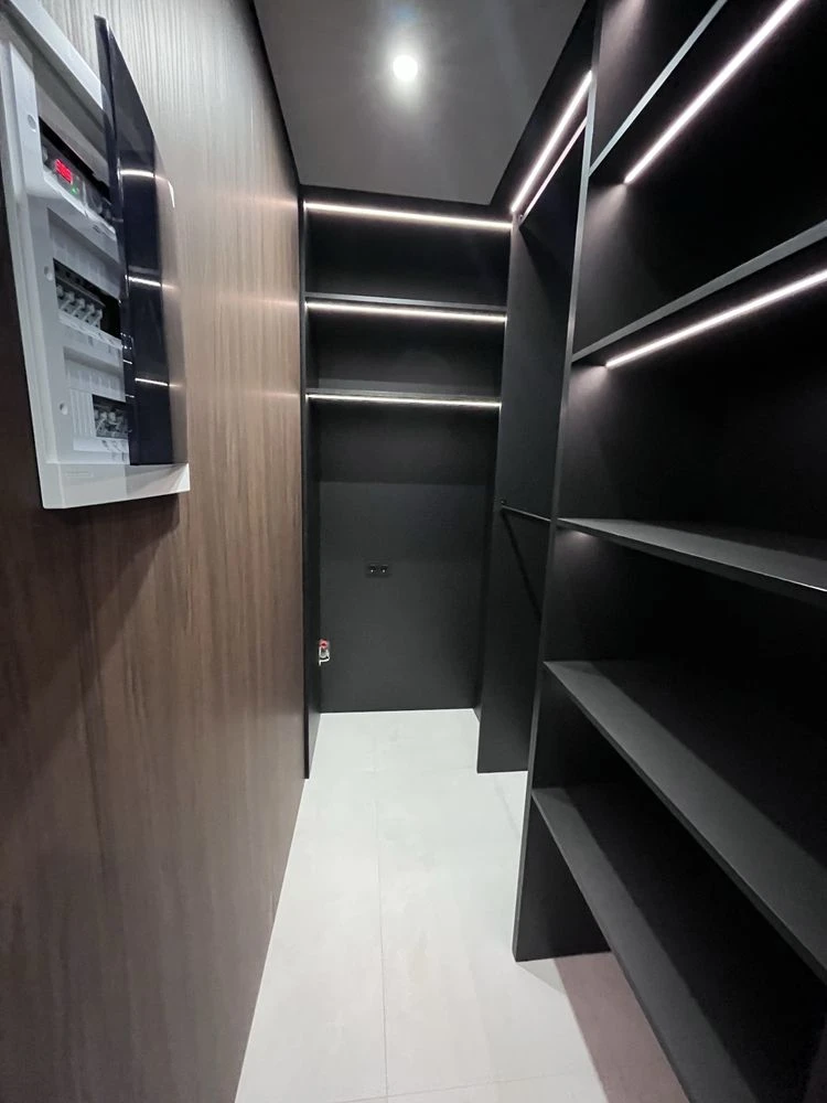 3-кімнатна квартира 79,6 м² з  ремонтом, вид на Центральний