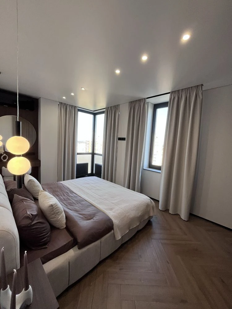 3-кімнатна квартира 79,6 м² з  ремонтом, вид на Центральний