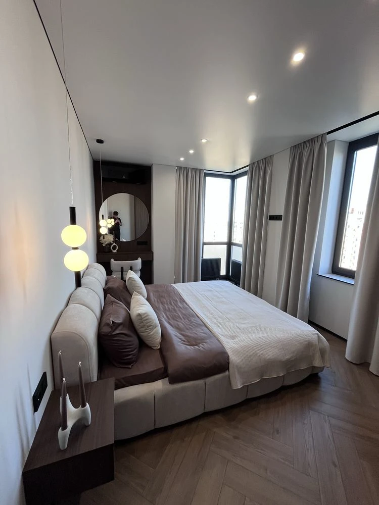 3-кімнатна квартира 79,6 м² з  ремонтом, вид на Центральний
