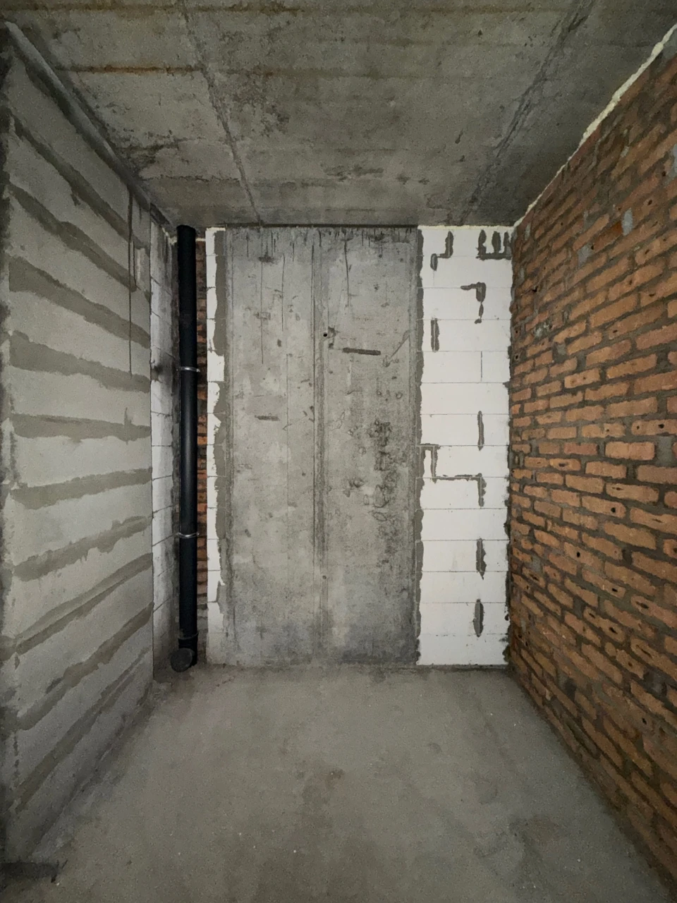 Advertisement! Cheapest. Sale of a 1-room apartment without renovation. ON GAS. Without